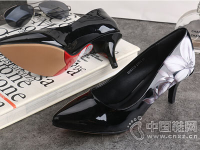 香恋女鞋2015新款产品