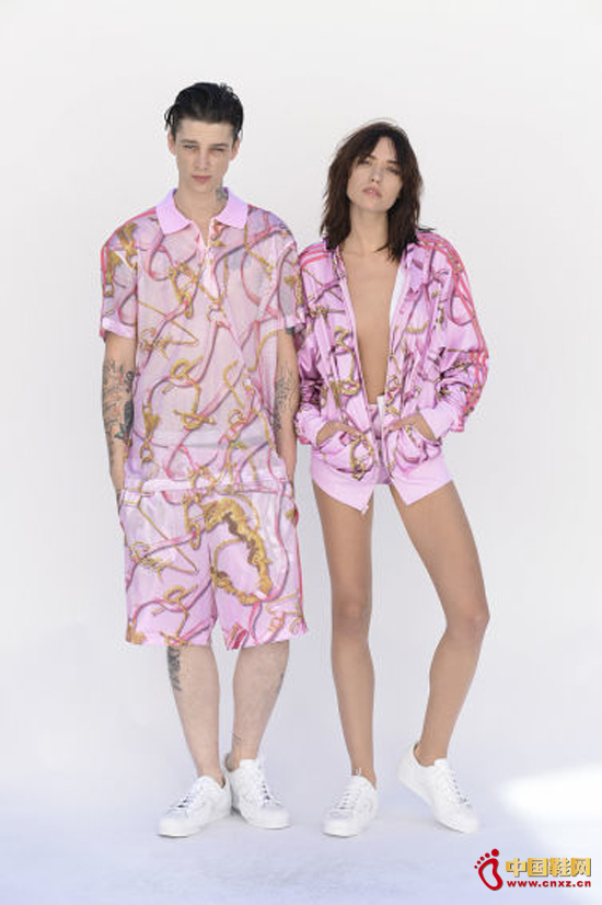 ϴ˹Jeremy Scottġۡ