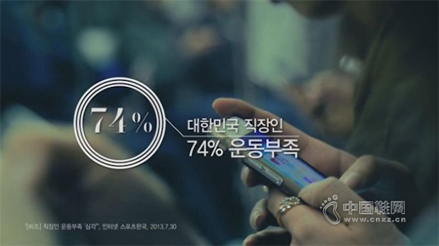  Reebok 飬74% ĺȱ˶