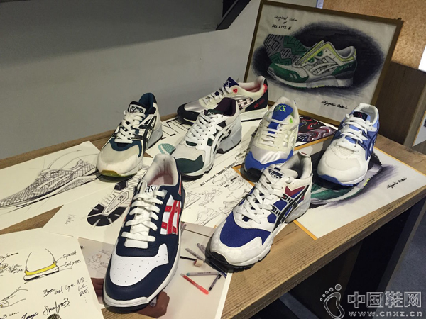 90  Asics