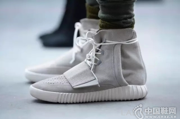 ϴ˹ҪгϮYeezy BoostsƷ