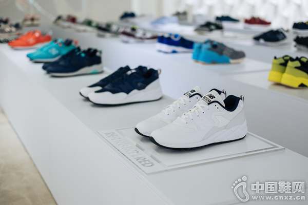 New Balance 580ϵ20Pop-up Gallery