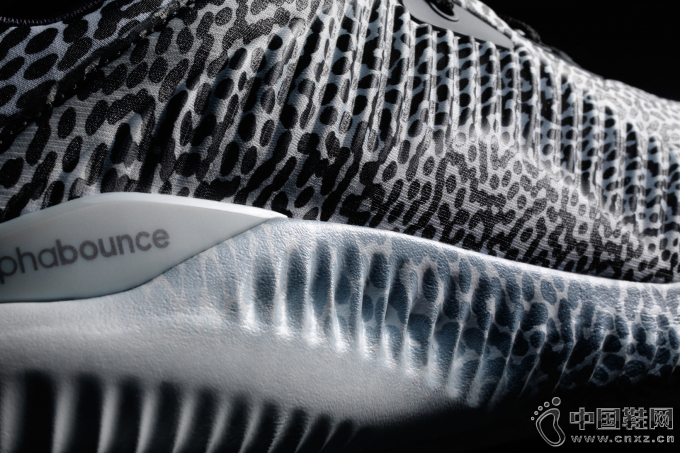 ƳȫAlphaBOUNCE