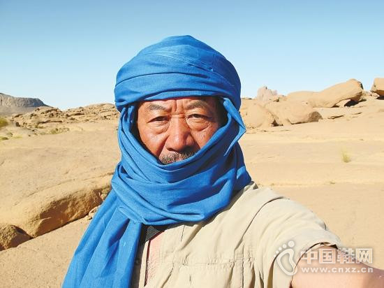 67岁费宣登顶慕士塔格峰 成为登顶年龄最大中国人