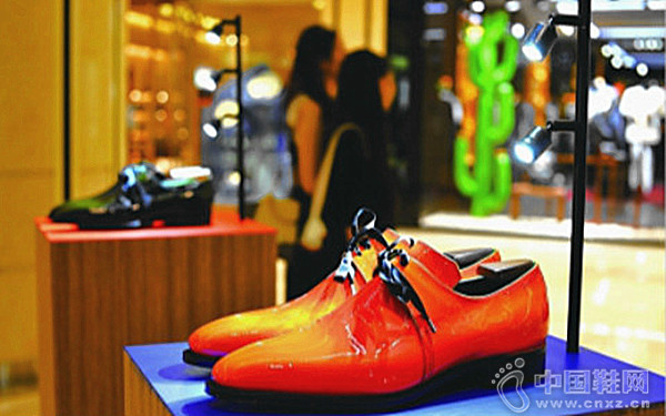 orthay珍藏高级艺术鞋履展