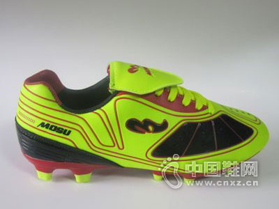 魔速足球鞋2015新款产品