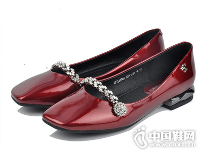 台湾红蜻蜓方头漆皮水钻一字扣玛丽珍鞋